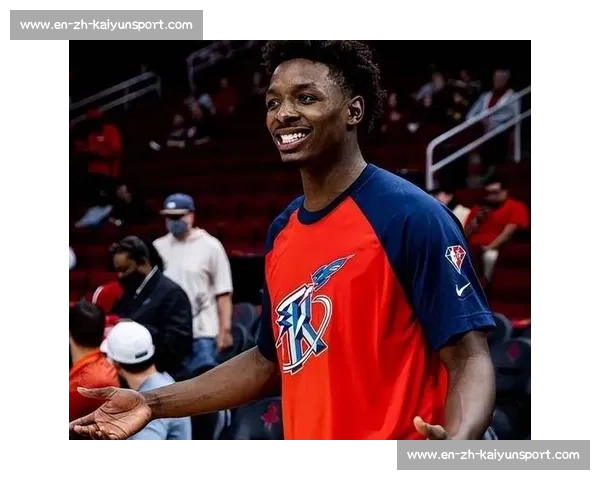 斯通打造 2.04 米巨无霸锋线！乌度卡 14 人轮换颠覆联盟